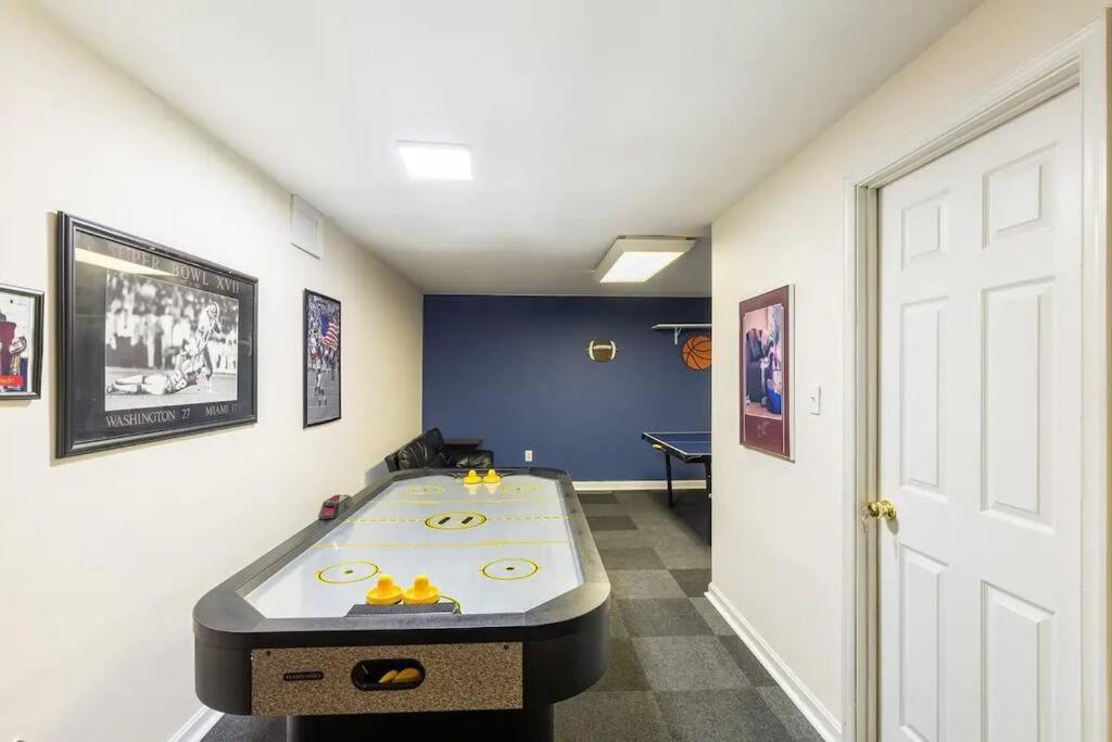 Lrge 5 Bedroom 9 Beds Near Dc-Pool, Hot Tub, Gym, Game Rm, Fire Pit Бауи Екстериор снимка