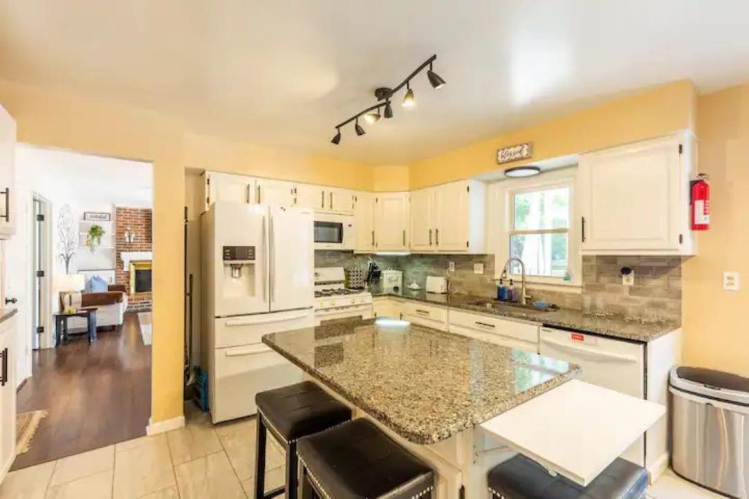 Lrge 5 Bedroom 9 Beds Near Dc-Pool, Hot Tub, Gym, Game Rm, Fire Pit Бауи Екстериор снимка